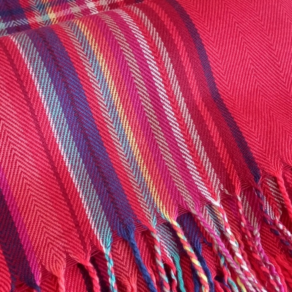 Large Preppy Women’s Scottish Red Plaid Fringed Oversized Scarf (Super Soft) - Picture 3 of 10